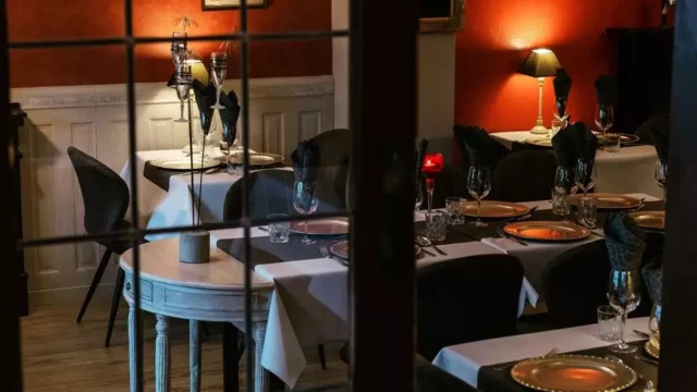 RT24-lafayetterestaurant